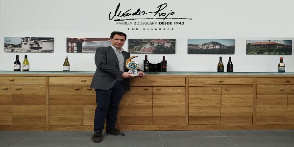 Juan Luis Méndez recoge el premio a la empresa que más contribuyó a la promoción de la gastronomía gallega y de los productos gastronómicos gallegos